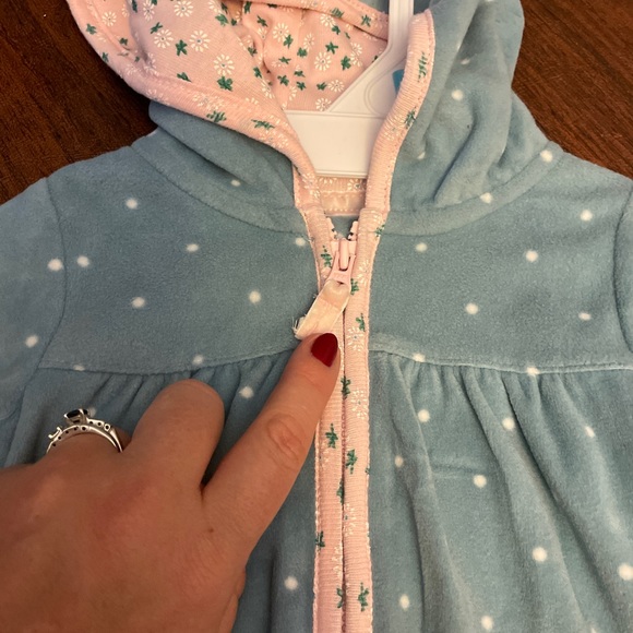 Cute hooded zip up pajamas - Picture 2 of 4